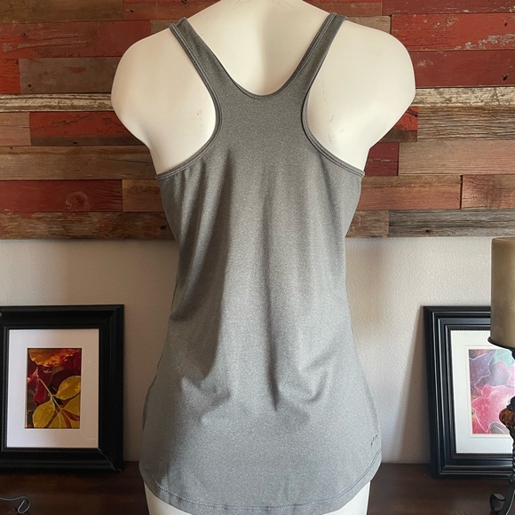 Nike Pro Dri- fit tank top - Picture 3 of 4